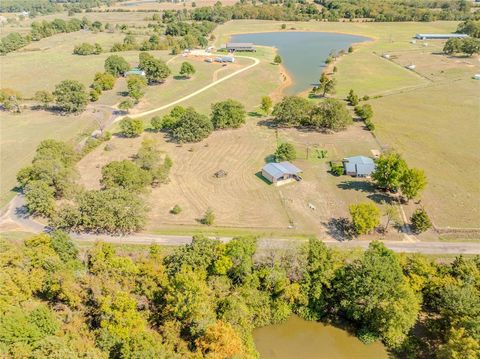 A home in Powderly