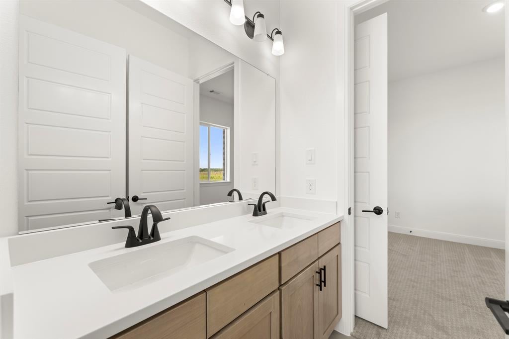 5425 Varian Drive