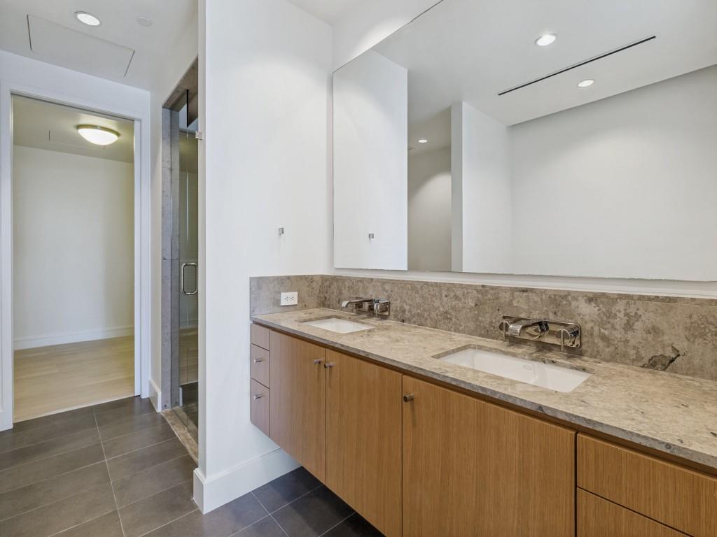 South Tower Residences - Residential