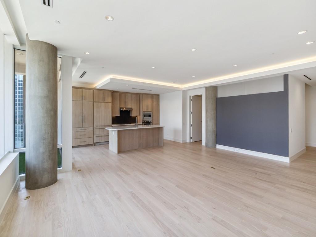 South Tower Residences - Residential