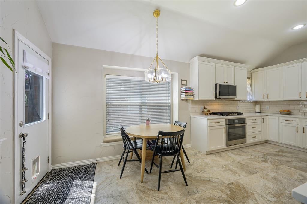 509 Crutcher Crossing