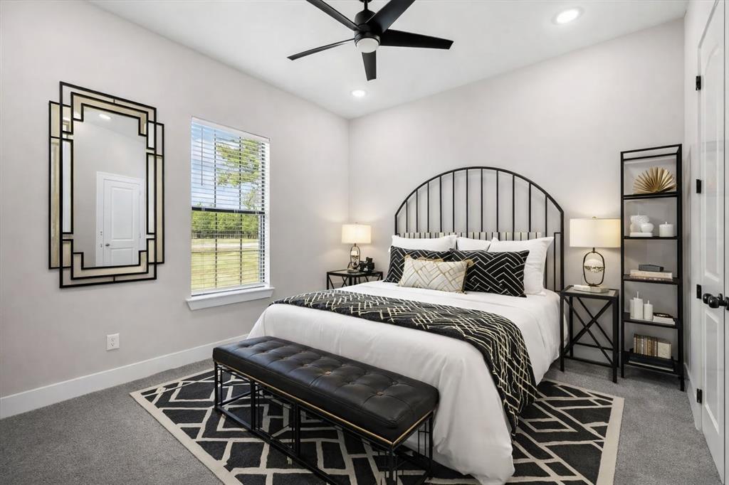 Brandon V Lake Living - Residential