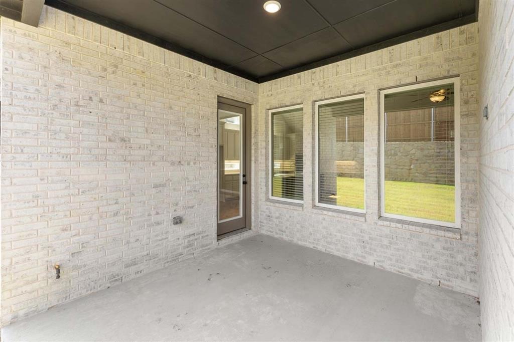 Nelson Lake - Residential