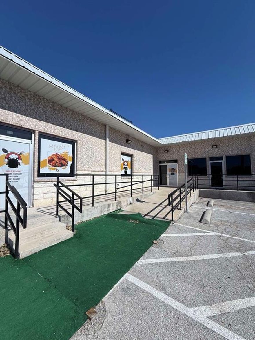 Prime Commercial Suites available for lease in a high traffic location on McCart ave and Edgecliff road in Fort Worth. Two Suites available Suite 105 (1584 sqft and Suite 117 (1307 sqft) - which can be leased together or separately.  Excellent Visibility, asphalt parking, and easy access make this property ideal for retail, restaurant, parlor or office use. 

Suite 105 (1584 sq ft) features a fully equipped kitchen with a commercial vent hood, stove, and refrigerator, two restrooms, and a spacious layout with drive-through capabilty- perfect for a restaurant, cafe, pizza shop or take out business.

 Suite 117 (1307 sqft) offers an open floor plan suitable for retail or professional office use. Located in a thriving retail or residential corridor, this property provides outstanding exposure and flexibility for various businesses.