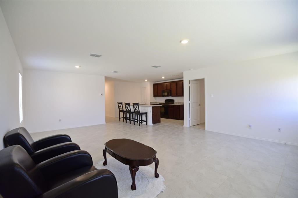 Mobberly Farms Ph 1 - Residential Lease