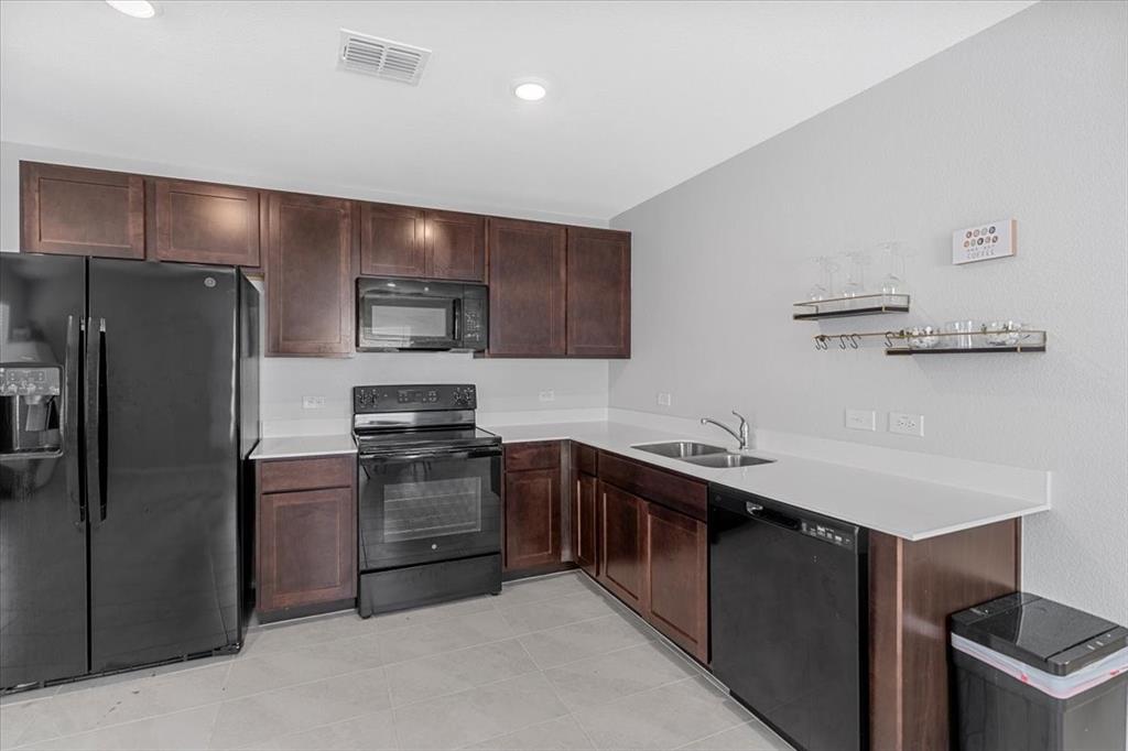 Risinger Court Condos - Residential Lease