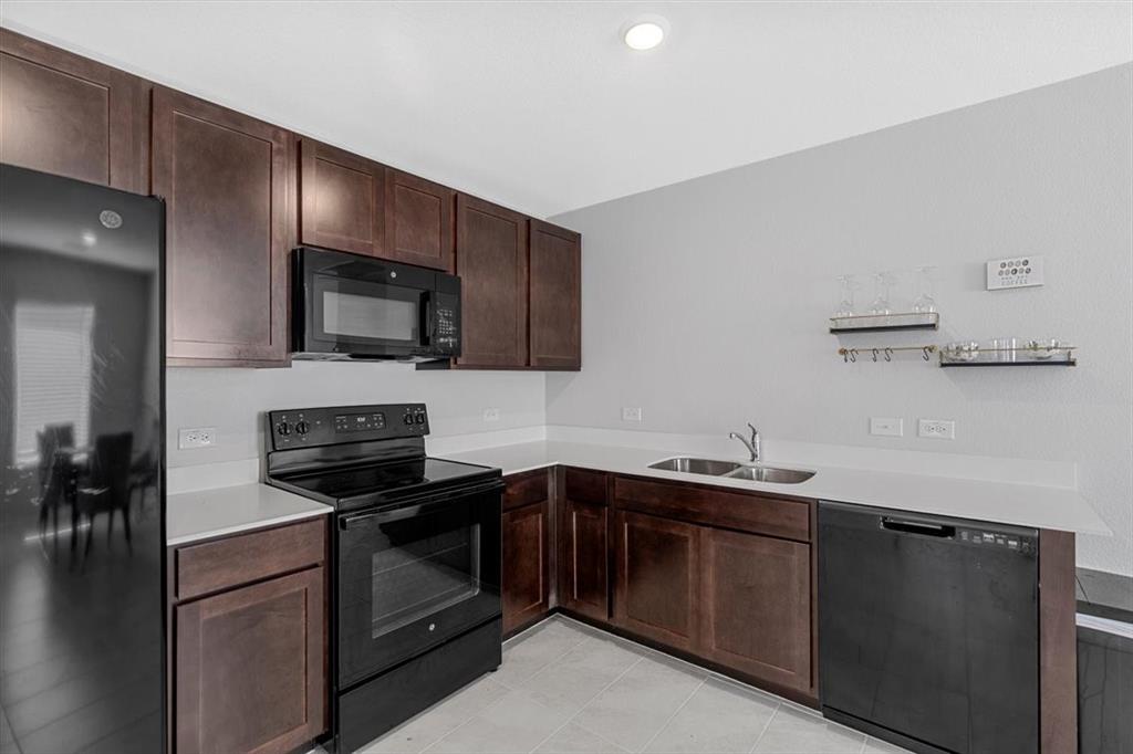 Risinger Court Condos - Residential Lease