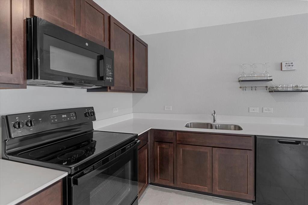 Risinger Court Condos - Residential Lease