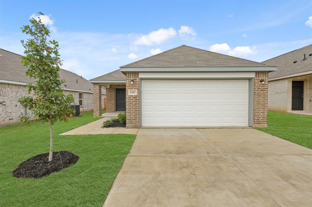 1602 Romans Road