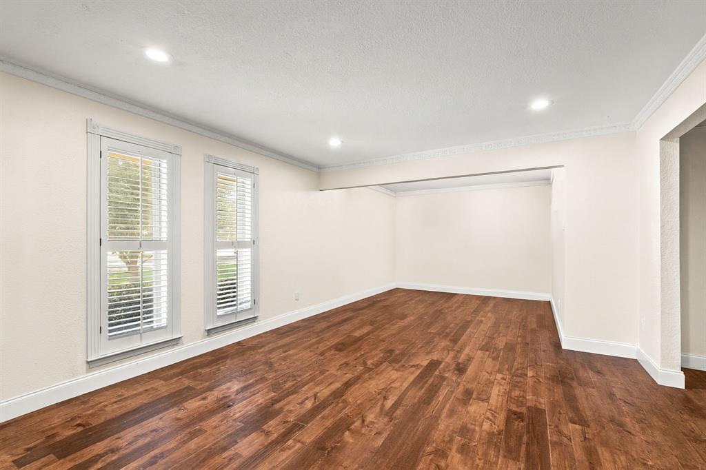 9552 Timberleaf Drive