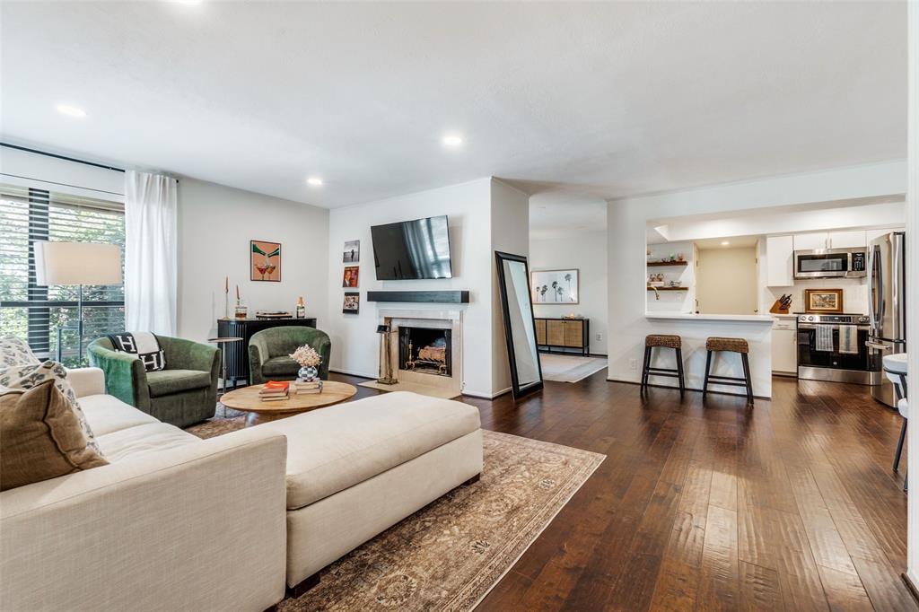 6020 Birchbrook Drive 210