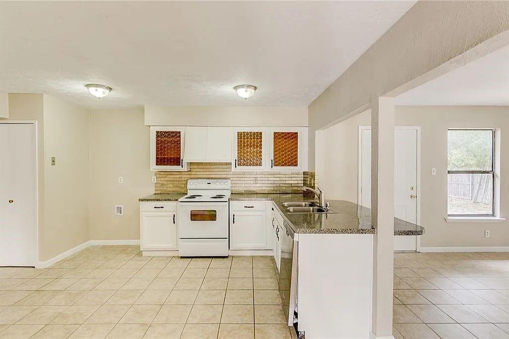 Camelot - Residential