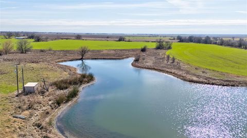 637 County Road 314 Lott TX 76656