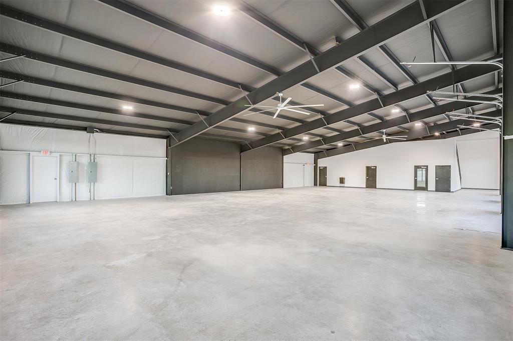 Mattlock - Commercial Sale