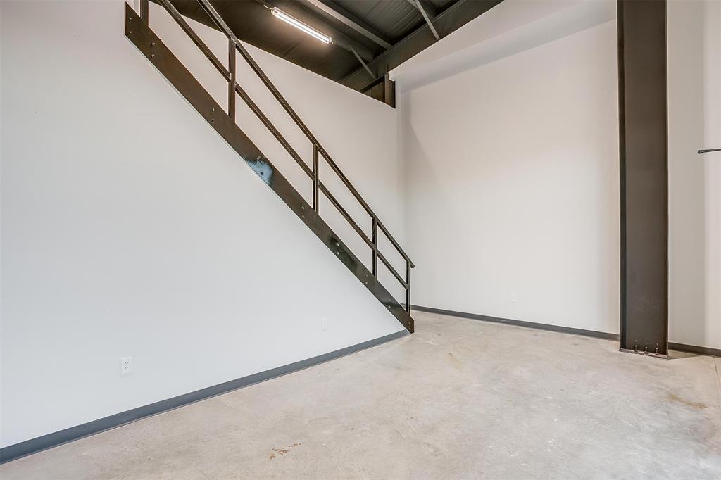 Mattlock - Commercial Sale