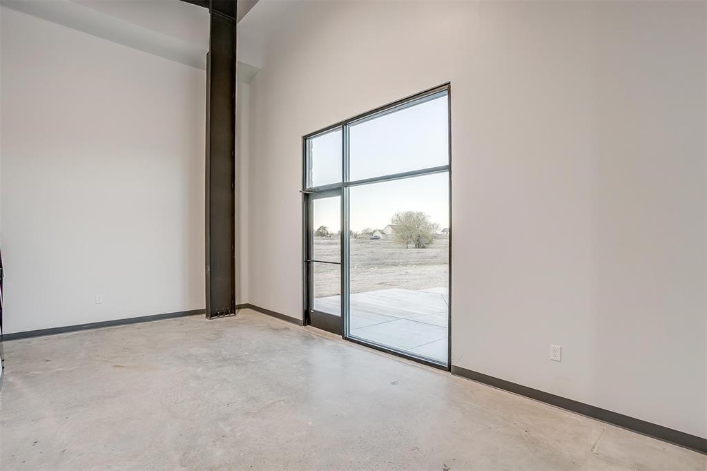 Mattlock - Commercial Sale