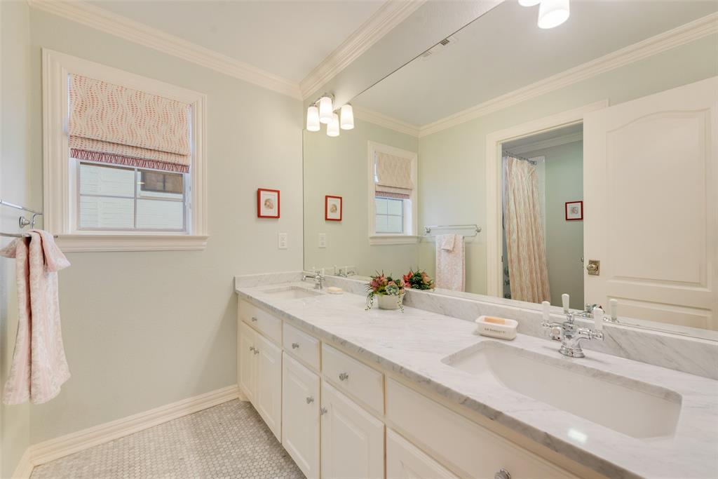 Linwood Place - Residential