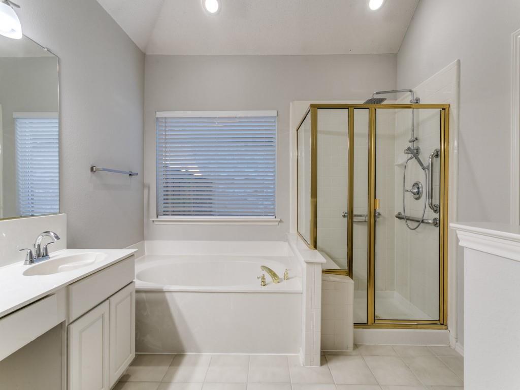 Oaks Of Lake Forest - Residential