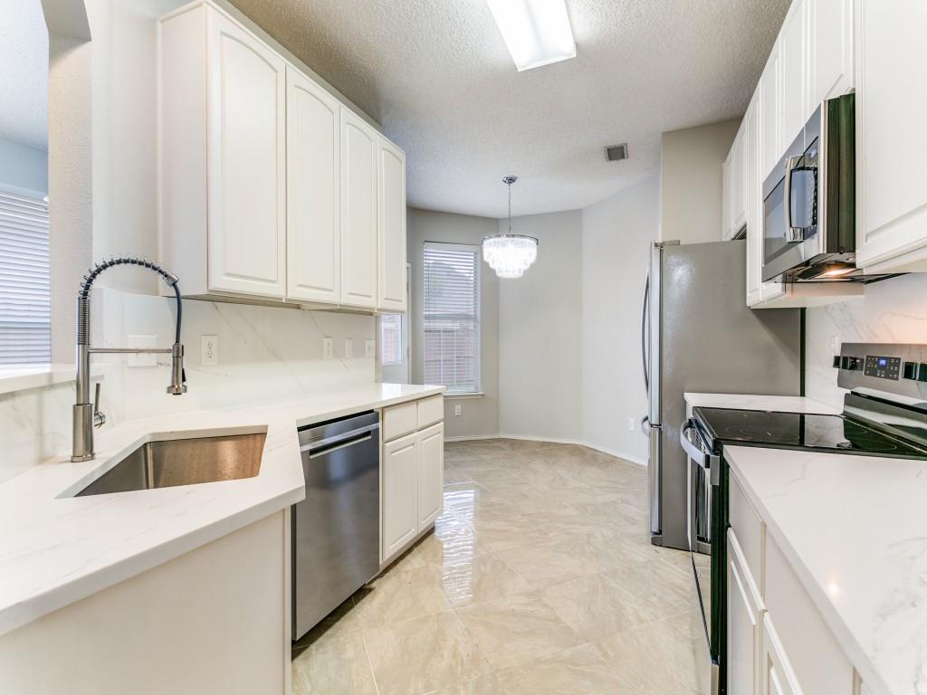 Oaks Of Lake Forest - Residential