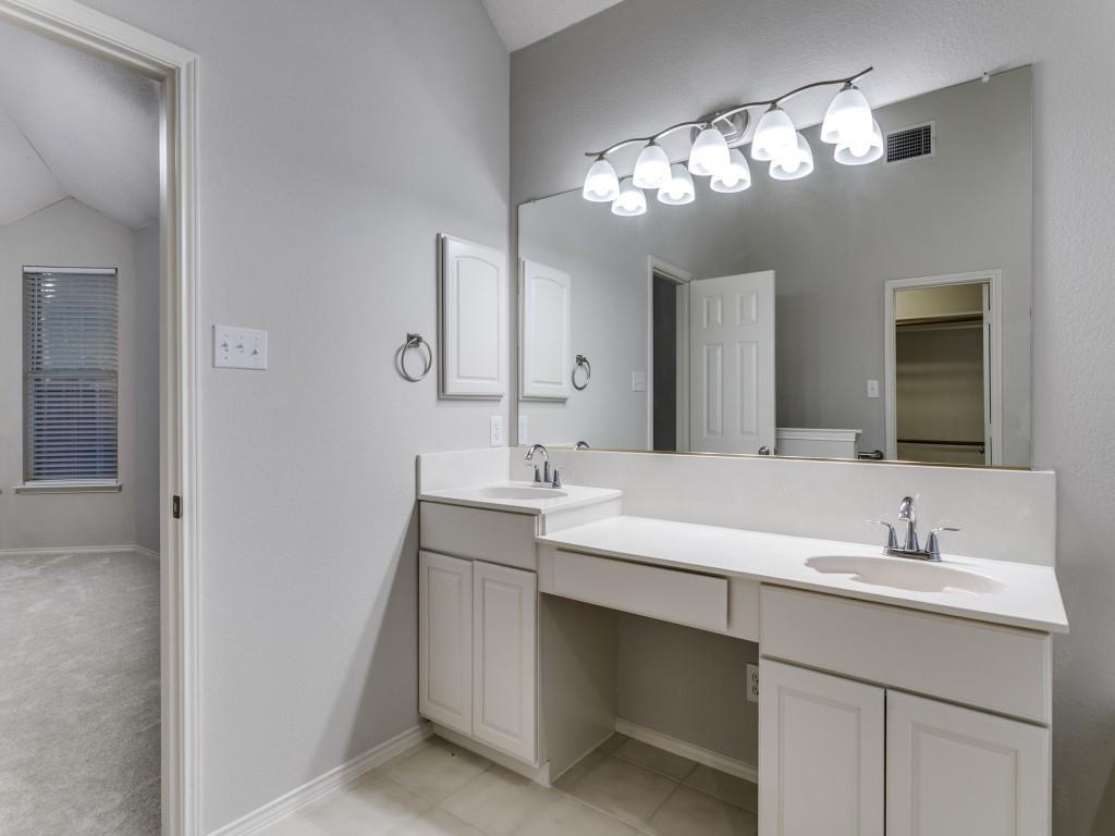 Oaks Of Lake Forest - Residential