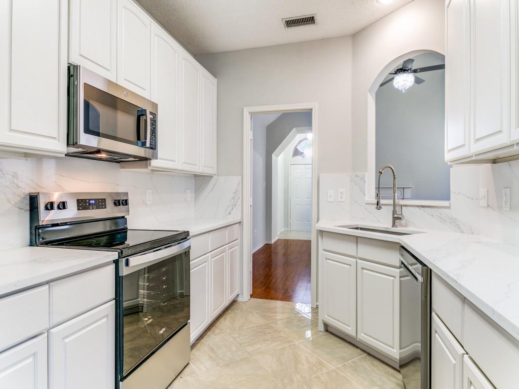 Oaks Of Lake Forest - Residential