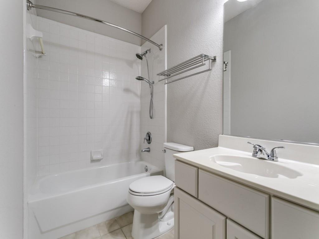 Oaks Of Lake Forest - Residential