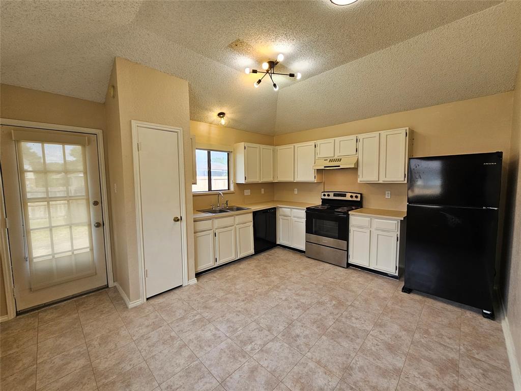 Schreiber Estates - Residential Lease