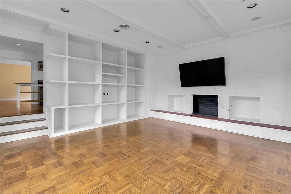 Ridgewood Park 02 - Residential