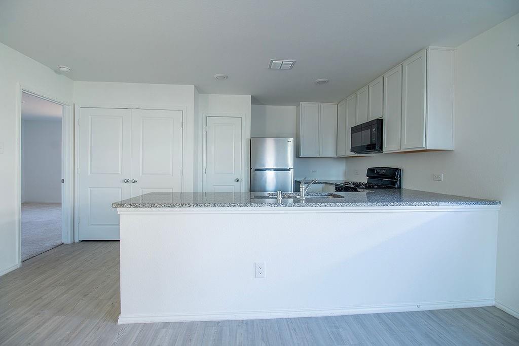 1707 Twin Foals Lane