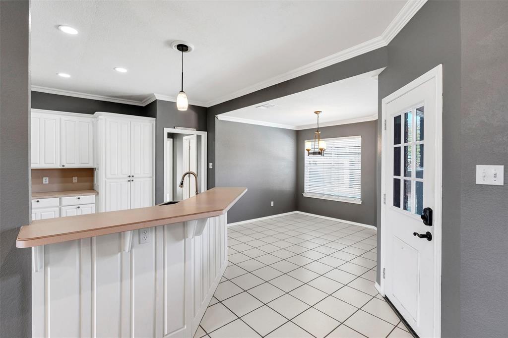 9219 Hanging Moss Drive