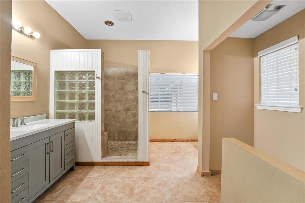 Spinnaker Cove - Residential