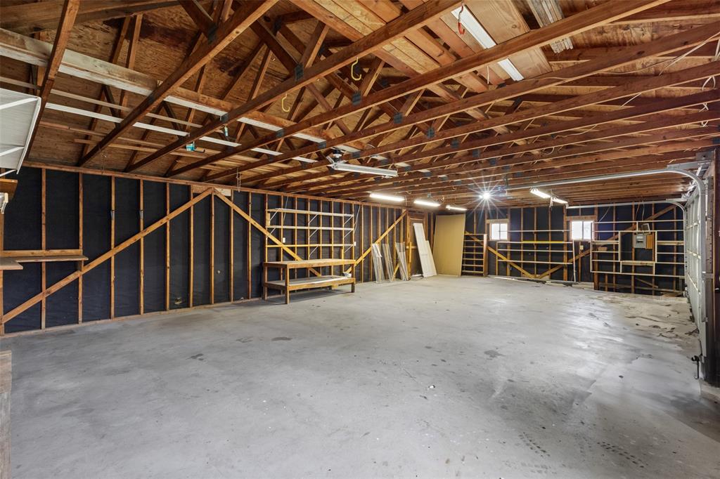 3241 Earle Drive