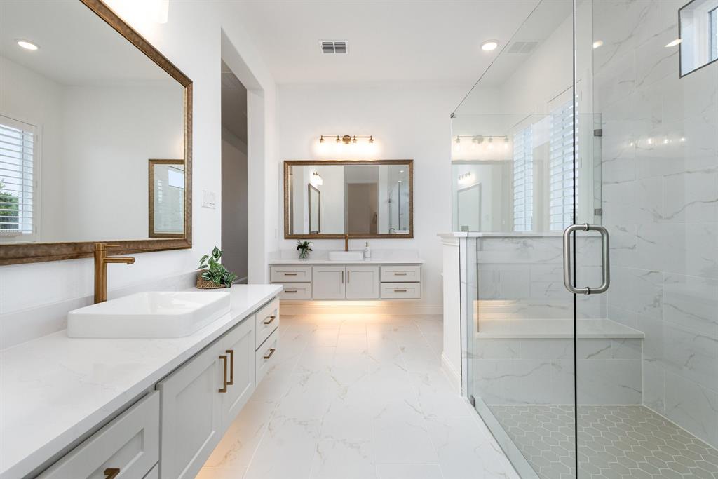 Las Brisas at Stoney Crk - Residential