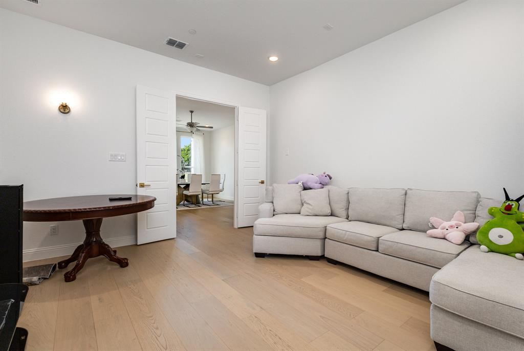 Las Brisas at Stoney Crk - Residential