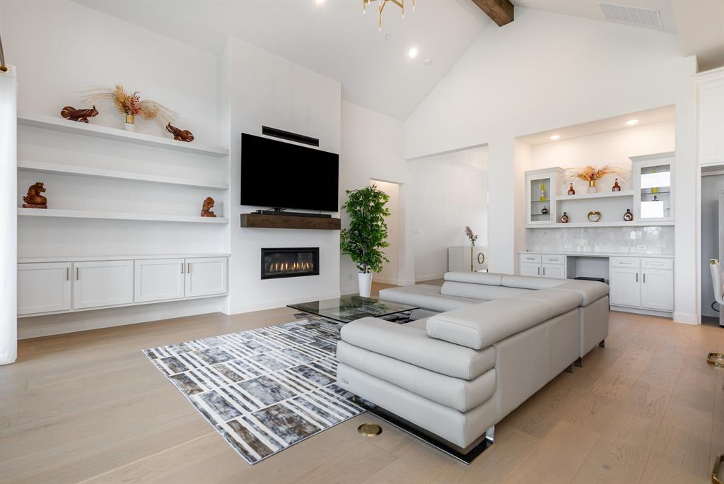 Las Brisas at Stoney Crk - Residential