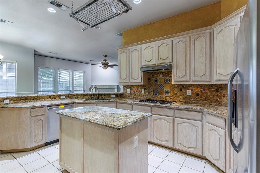 1005 Carina Court