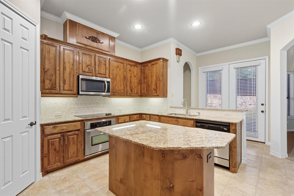 2125 Louis Trail
