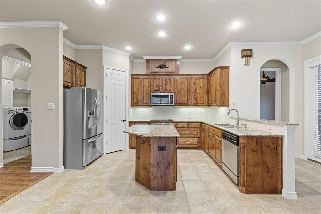 2125 Louis Trail