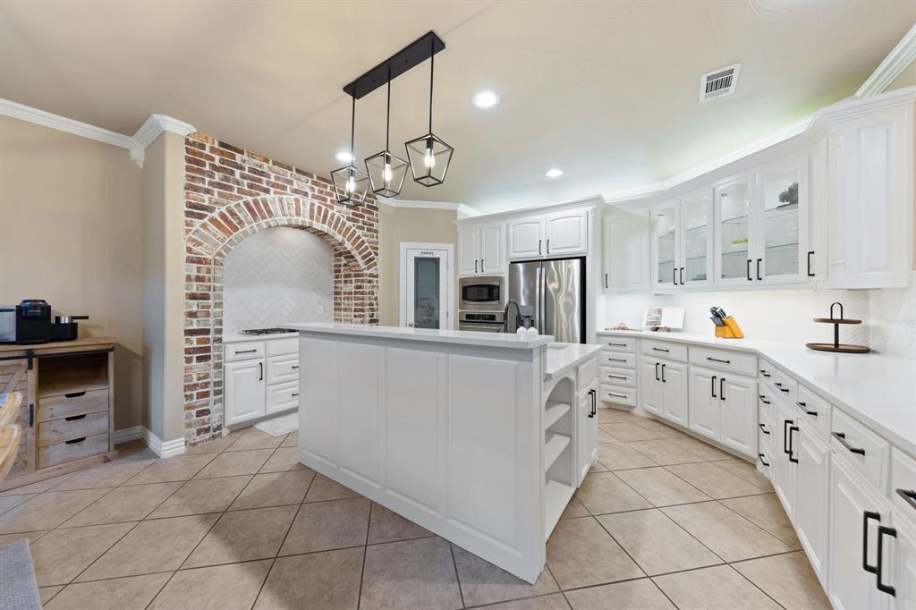 2109 Renaissance Drive