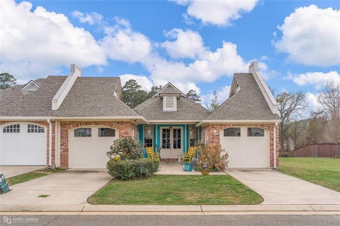 Photo of 5860 S Lakeshore Drive #12, Shreveport, LA 71119 (MLS # 21385131)