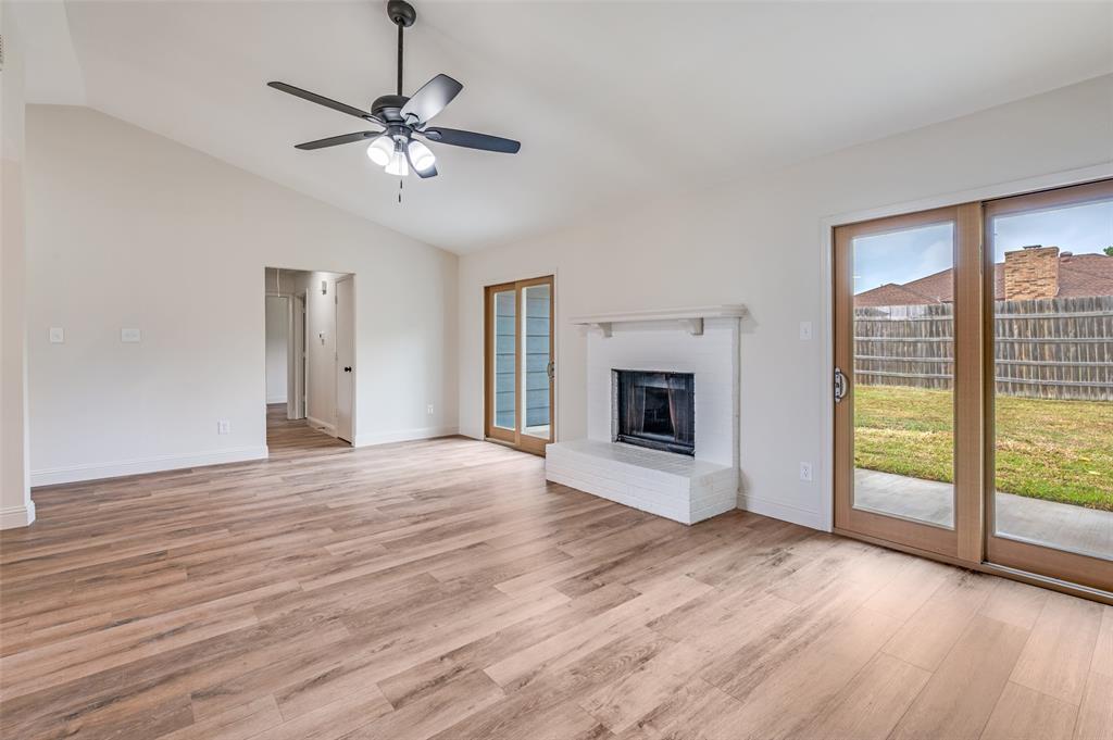 1609 Country Lane