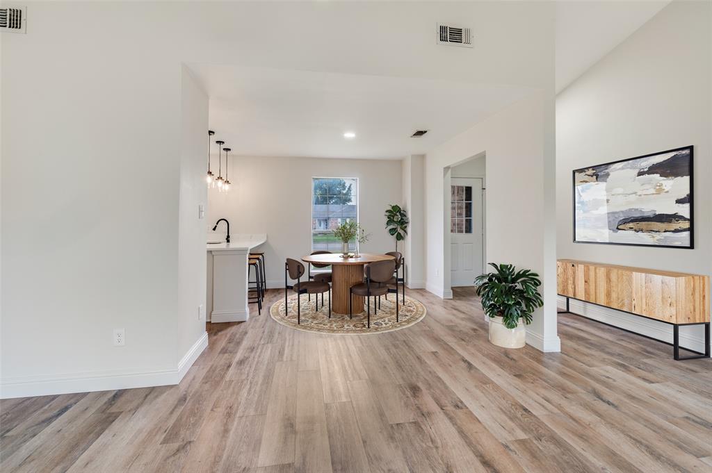 1609 Country Lane