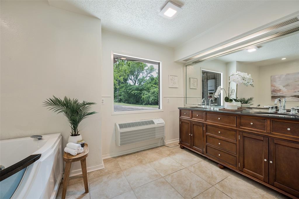 Kleberg Robert - Residential