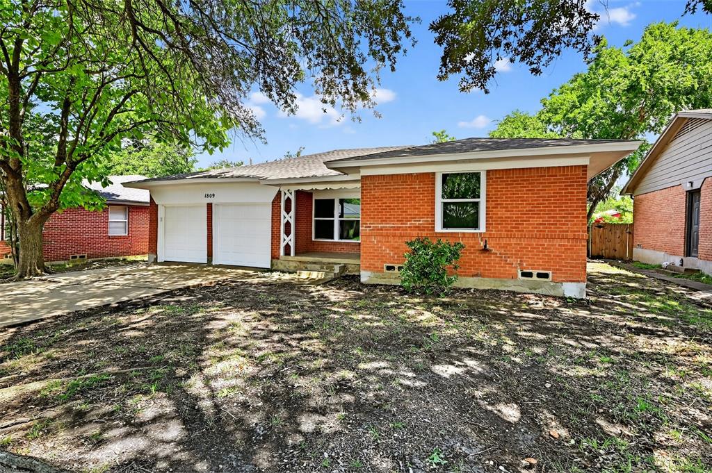 1809 W Birge