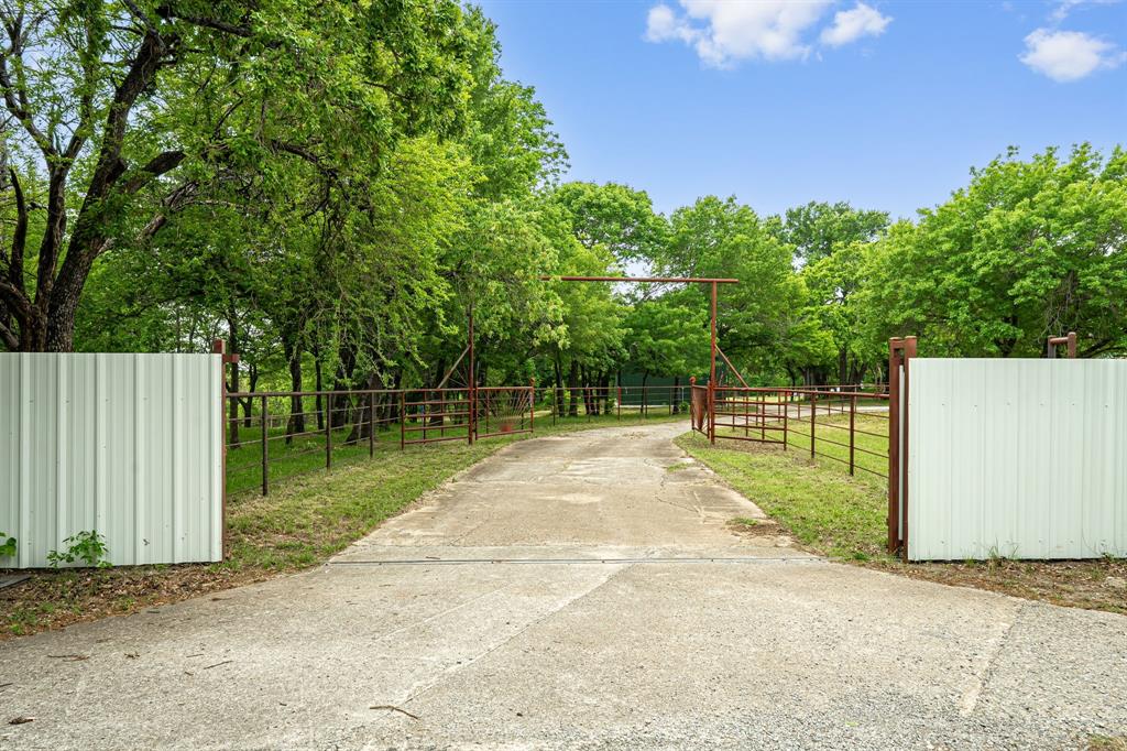 Ht Chenweth Surv Abs No 167 - Land