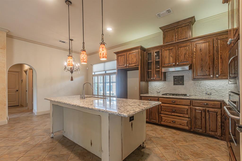734 Camino Lago