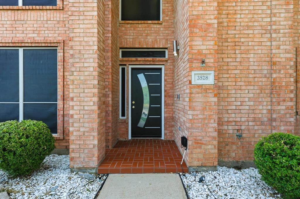 3528 Eisenhower Street