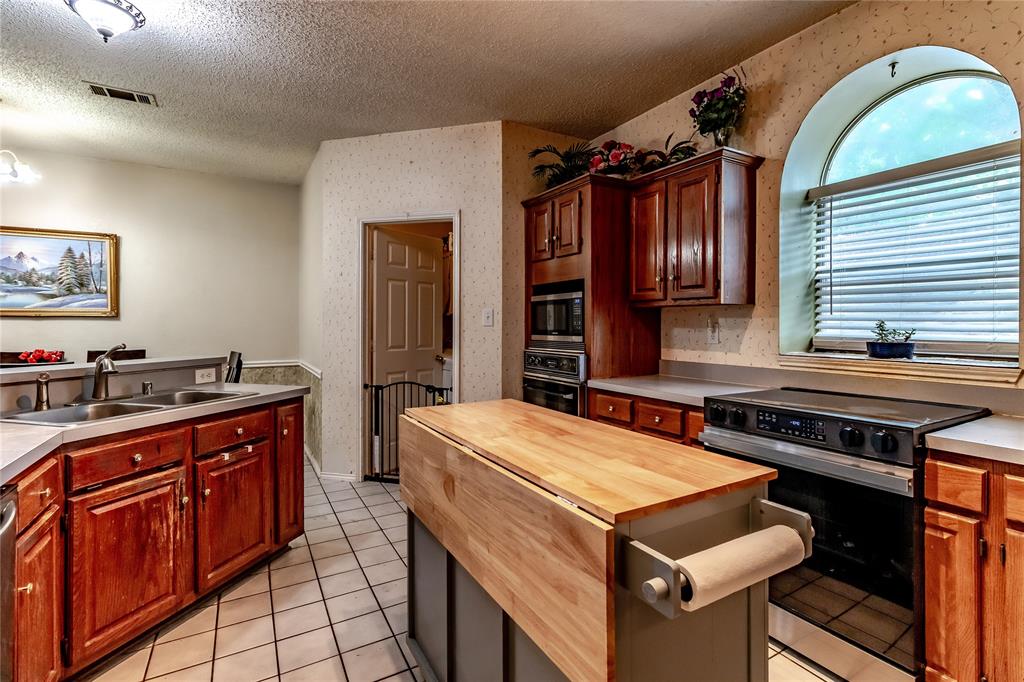 1601 Clearmeadow Drive