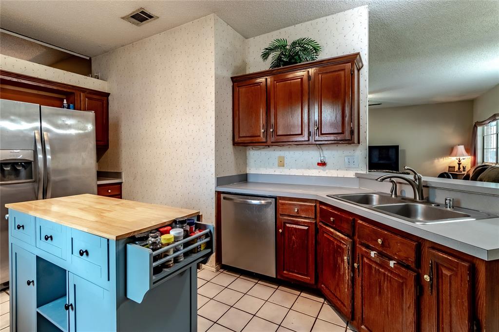 1601 Clearmeadow Drive