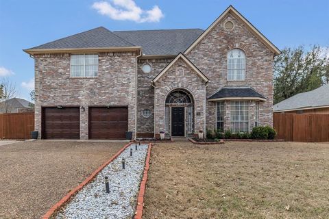 701 Crystal Lane Hurst TX 76054